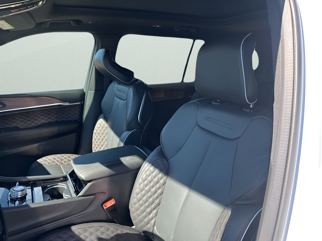 New Car 2025 Jeep Grand Cherokee L  Summit For Sale Under $70,000 In Austin, Texas