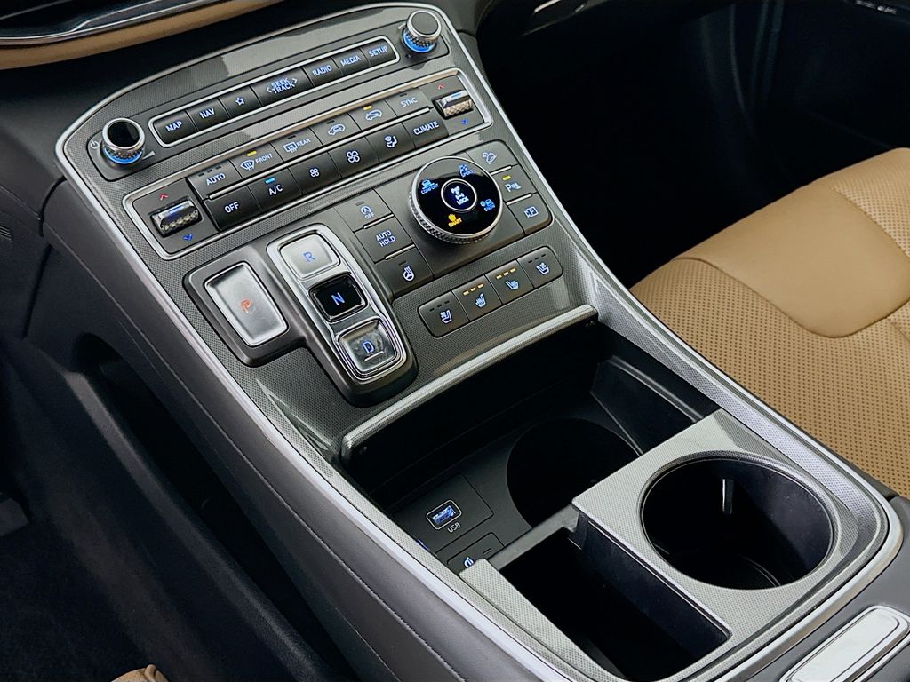 Thumbnail: 2023 Hyundai Santa Fe - 17