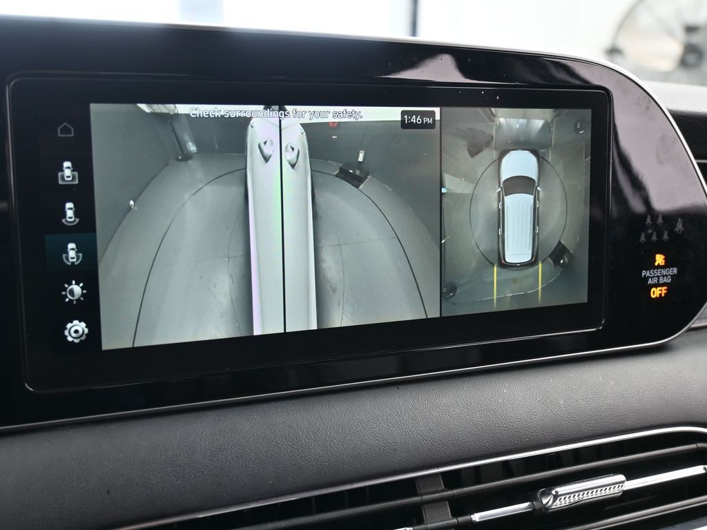 Used 2021 Hyper White Hyundai Limited image 25