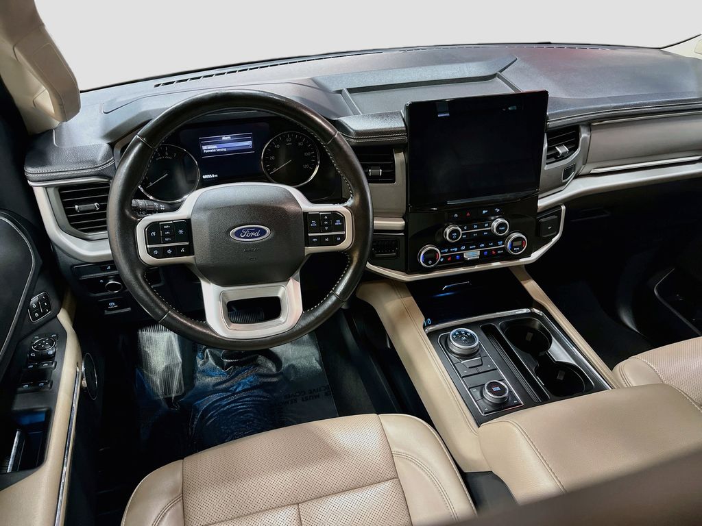 Used 2024 Gray Metallic Ford XLT image 23