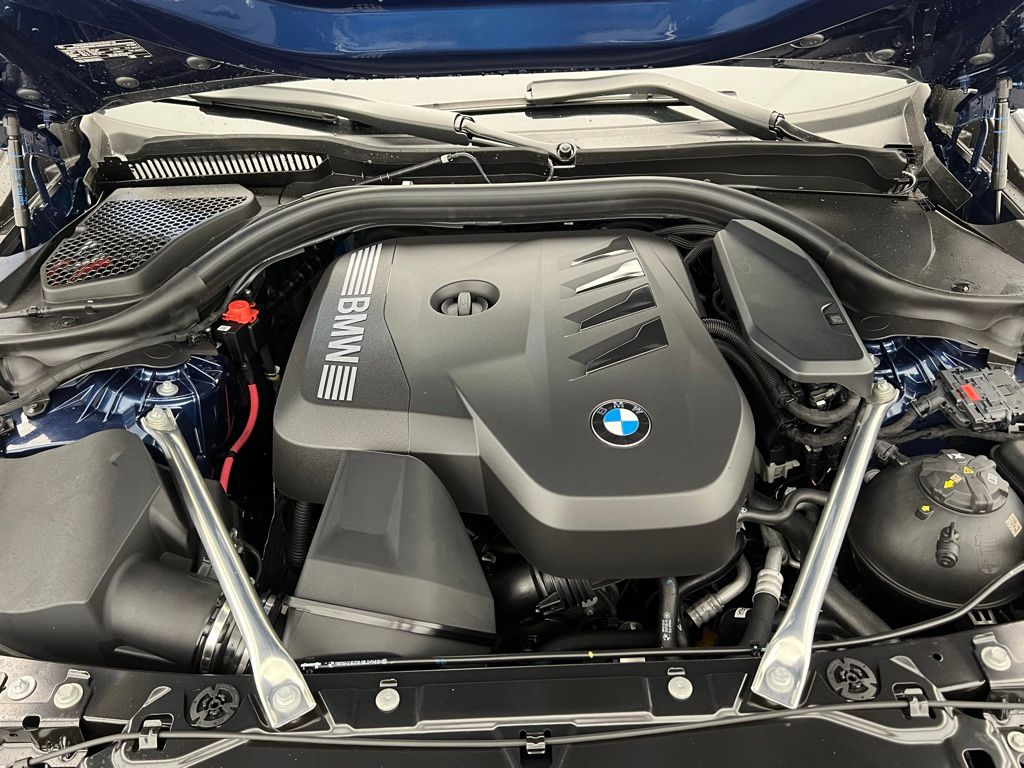 2025 BMW 5 Series 530i 6