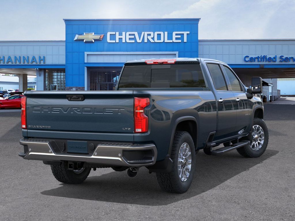 2026 Chevrolet Silverado 3500HD LTZ photo 4