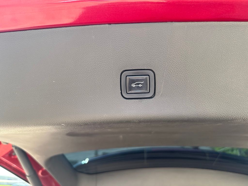 Used 2023 Chevrolet Traverse SUV