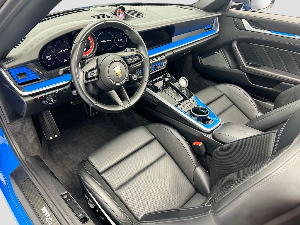 Thumbnail: 2022 Porsche 911 - 4