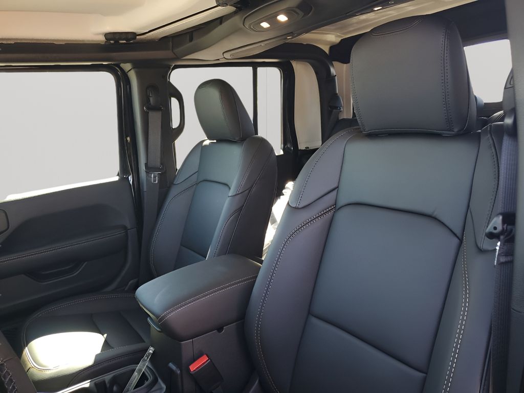 New Car 2025 Jeep Gladiator  For Sale Under $40,000 In Austin, Texas