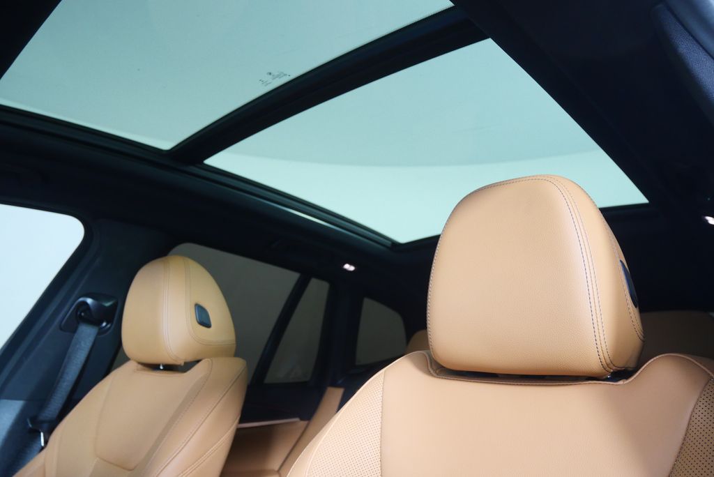 Thumbnail: 2023 BMW X3 - 10