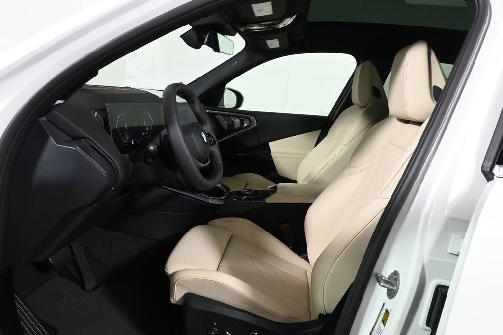 Thumbnail: 2026 BMW X3 - 3