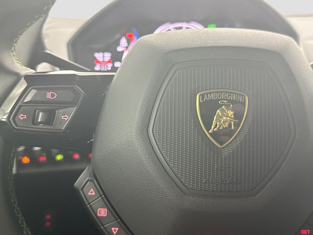 Thumbnail: 2021 Lamborghini Huracan - 11
