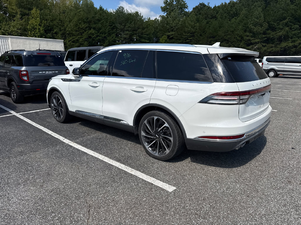 2020 White Lincoln Aviator Reserve AWD SUV