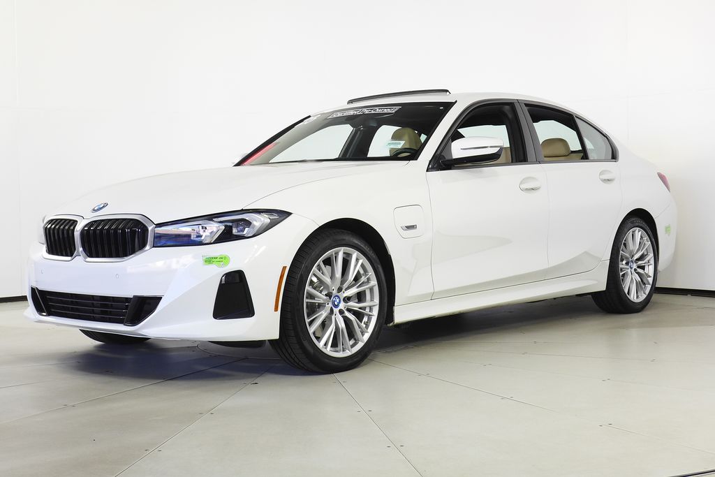 Thumbnail: 2023 BMW 3 Series - 2