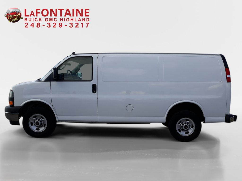 2022 GMC Savana 2500 Work Van 4