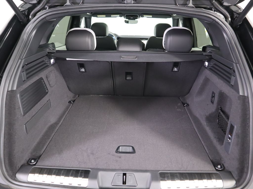 Thumbnail: 2025 Land Rover Range Rover Sport - 29