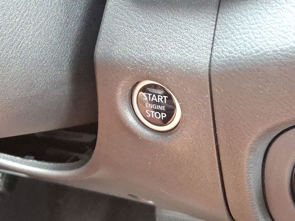 Thumbnail: 2024 Nissan Frontier - 24