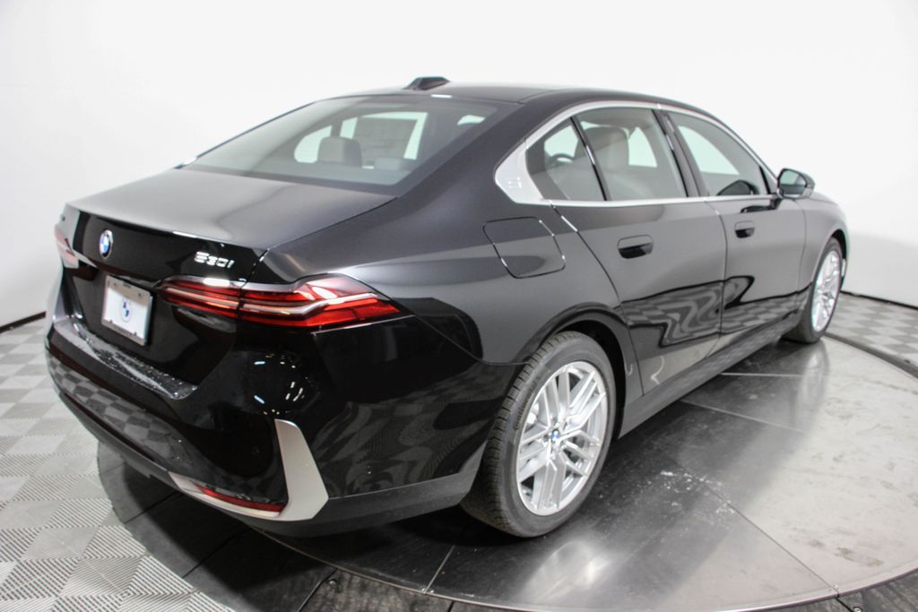 2024 BMW 5 Series 530i xDrive 5