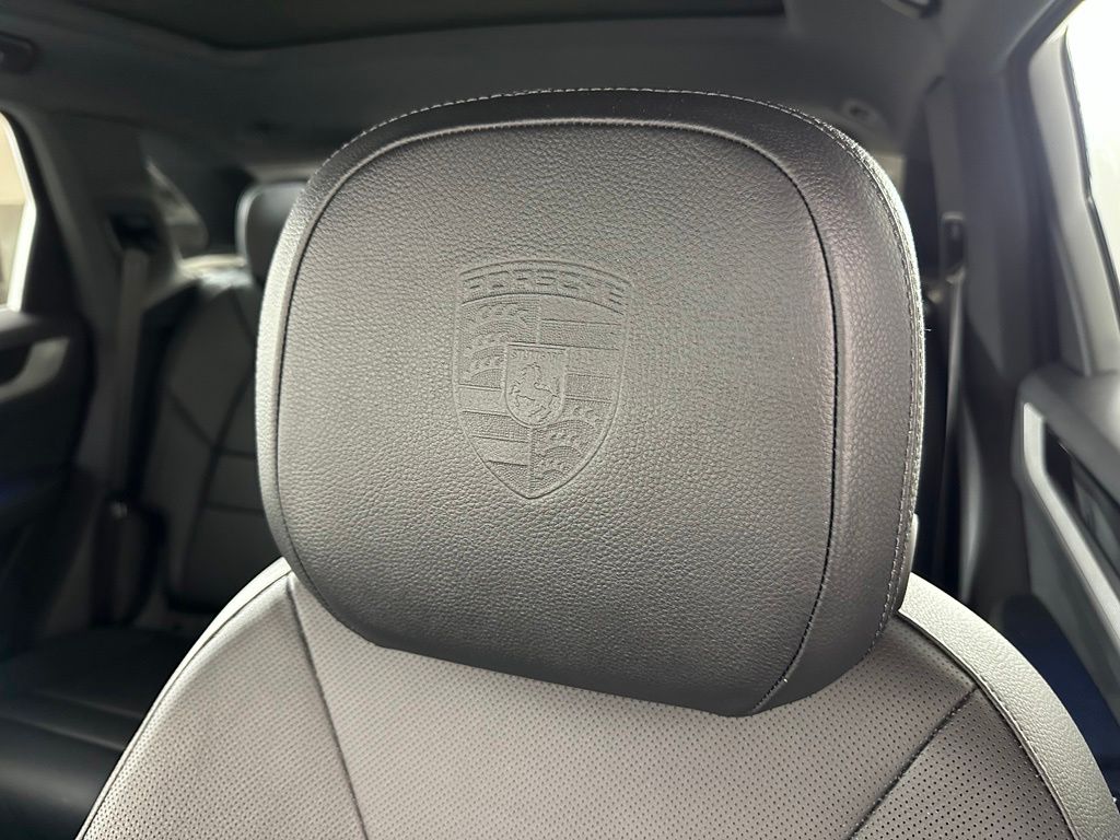 Thumbnail: 2024 Porsche Cayenne - 21