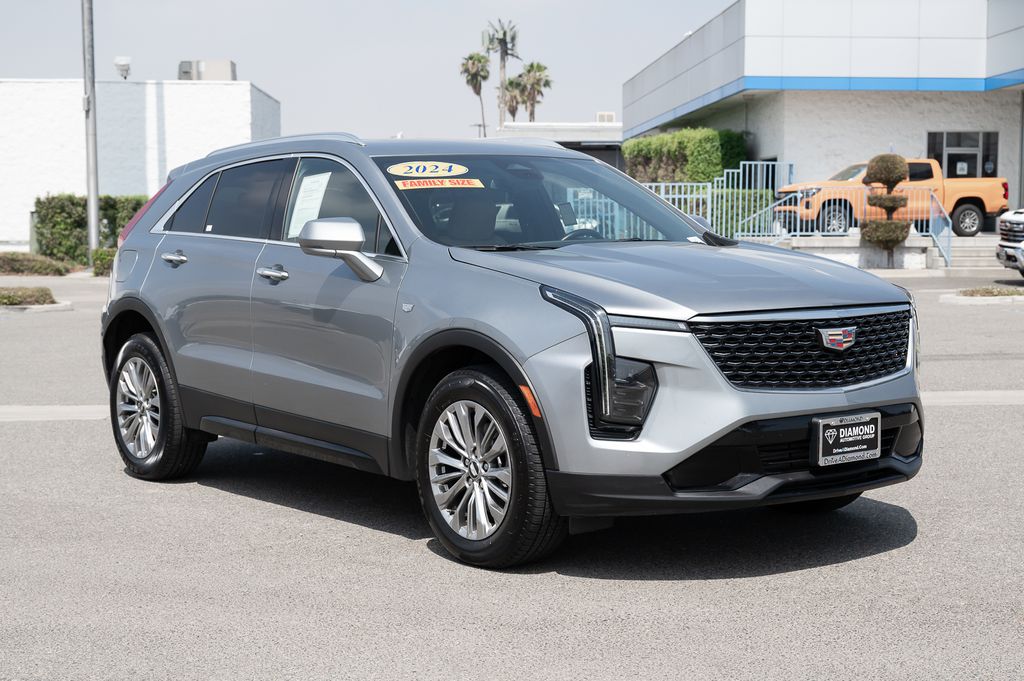  2024 Cadillac XT4 Premium Luxury FWD   