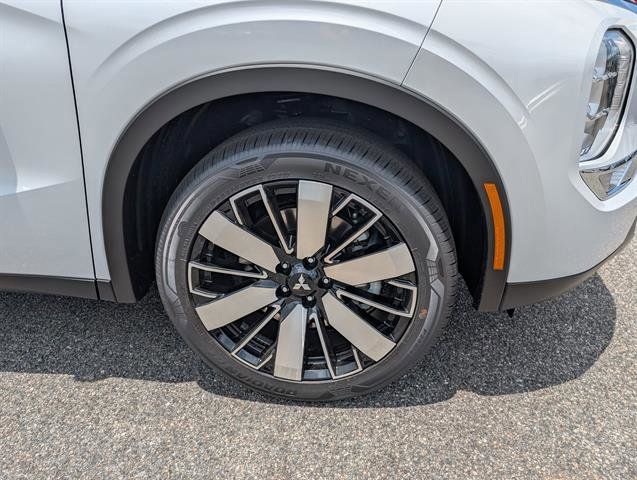 Used 2025 Mitsubishi Outlander SUV