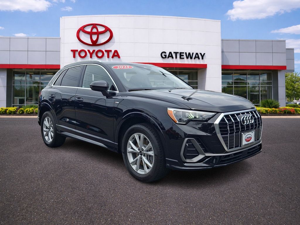 Thumbnail: 2021 Audi Q3 - 3
