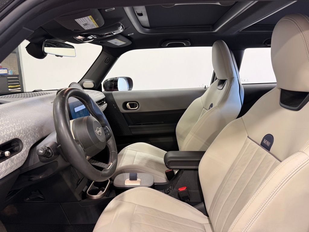 Thumbnail: 2025 MINI Cooper - 10