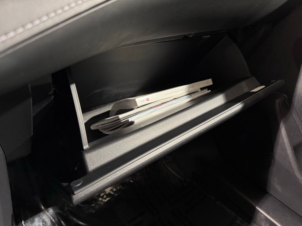 Thumbnail: 2024 Toyota Highlander - 32