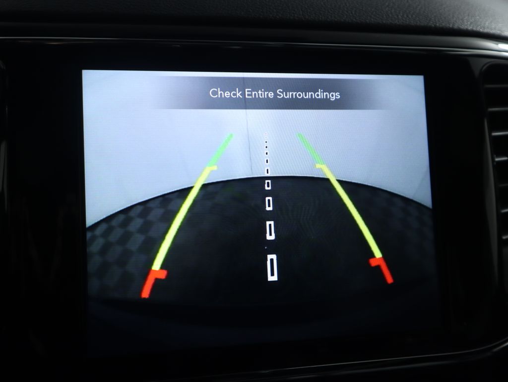 Thumbnail: 2021 Jeep Grand Cherokee - 16