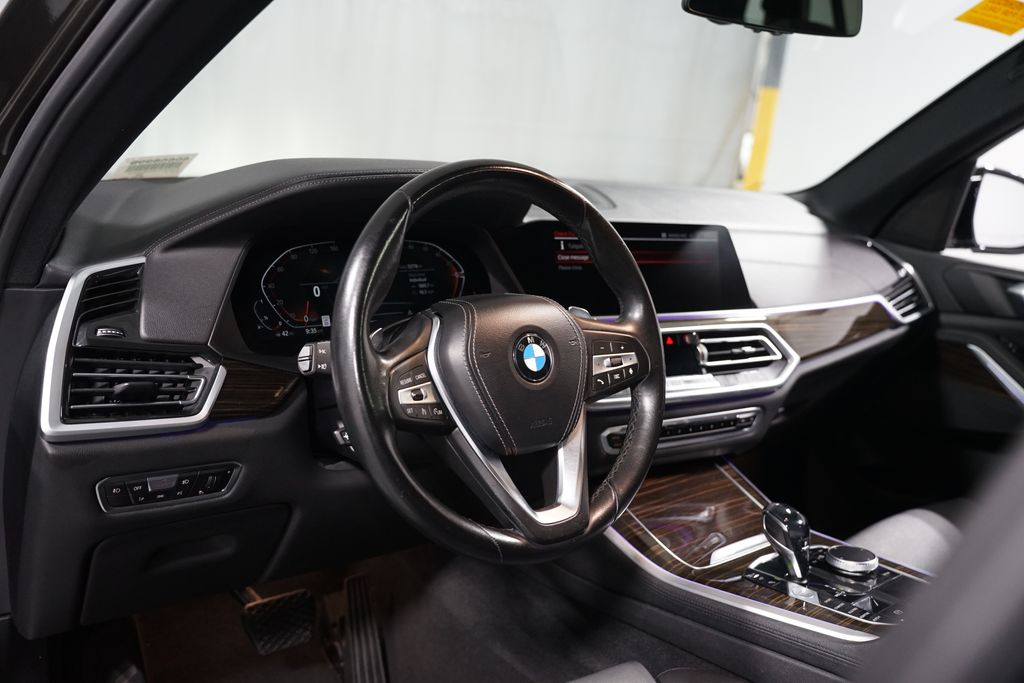 Thumbnail: 2021 BMW X5 - 11