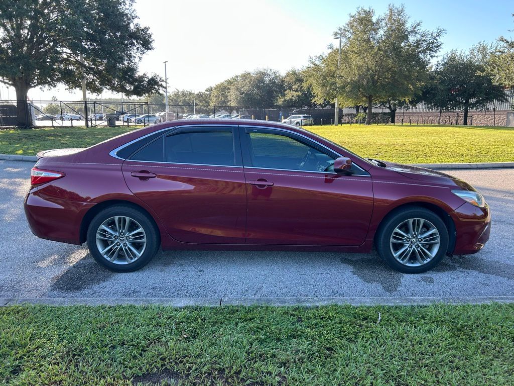 Thumbnail: 2016 Toyota Camry - 6