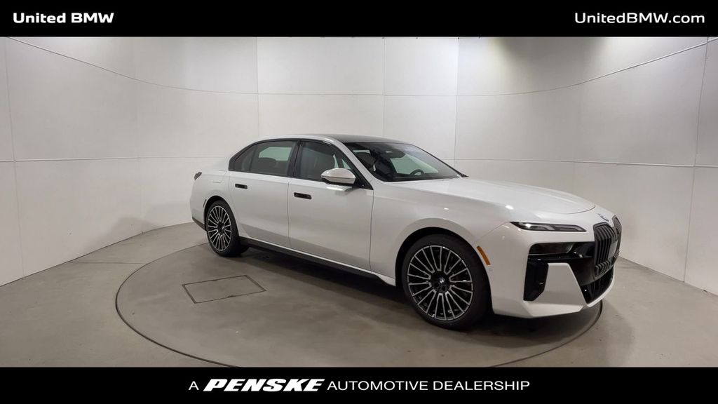 2025 BMW 7 Series 740i 2