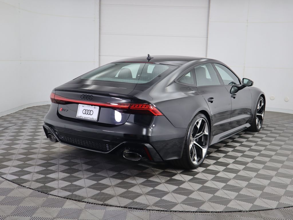 Thumbnail: 2025 Audi RS 7 - 5
