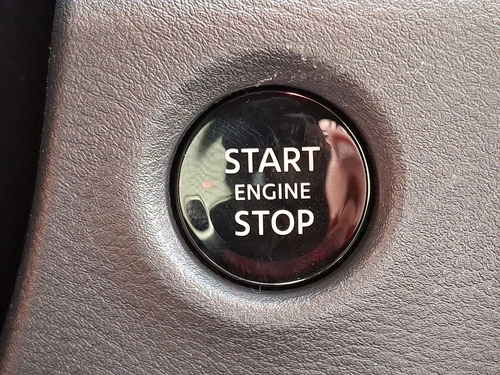 2026 Nissan Frontier — photo 14