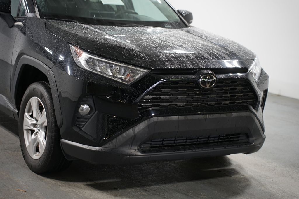 2020 Toyota RAV4 XLE 4
