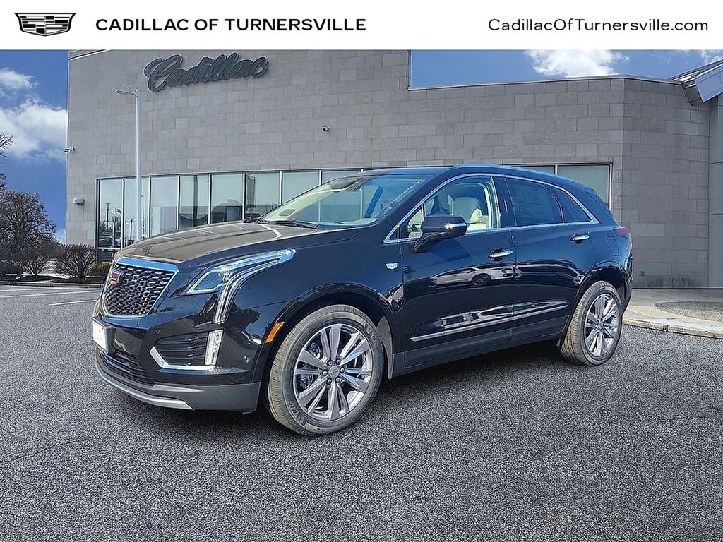 Thumbnail: 2025 Cadillac XT5 - 1