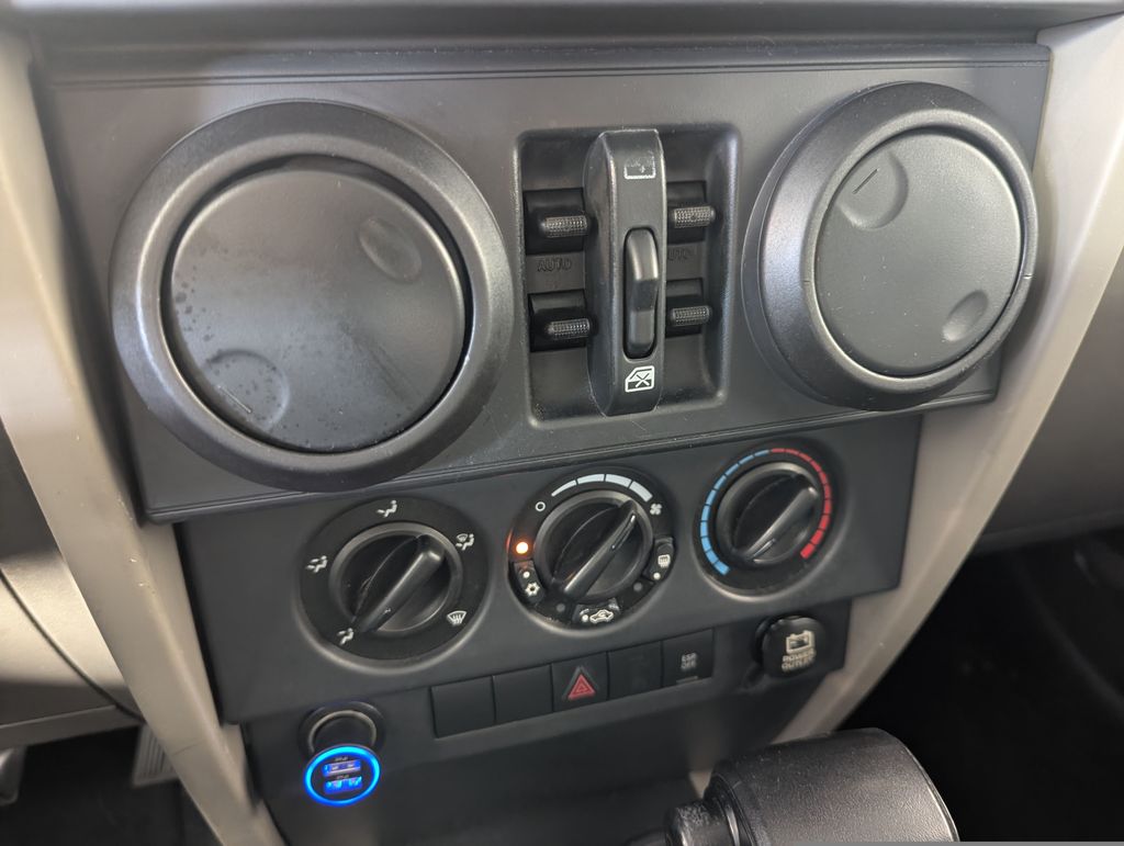 2007 Black Jeep Wrangler Unlimited Sahara 4X4 SUV