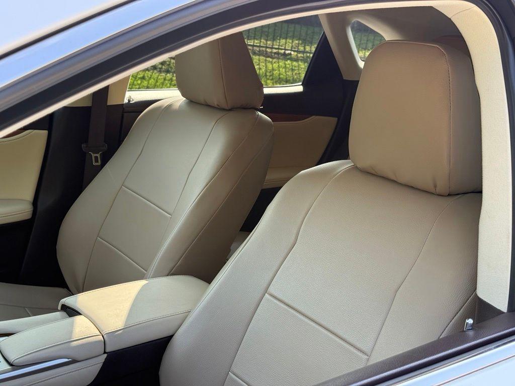 2020 Lexus RX 350 Eminent White Pearl - Jim Hudson Acura - Image 21