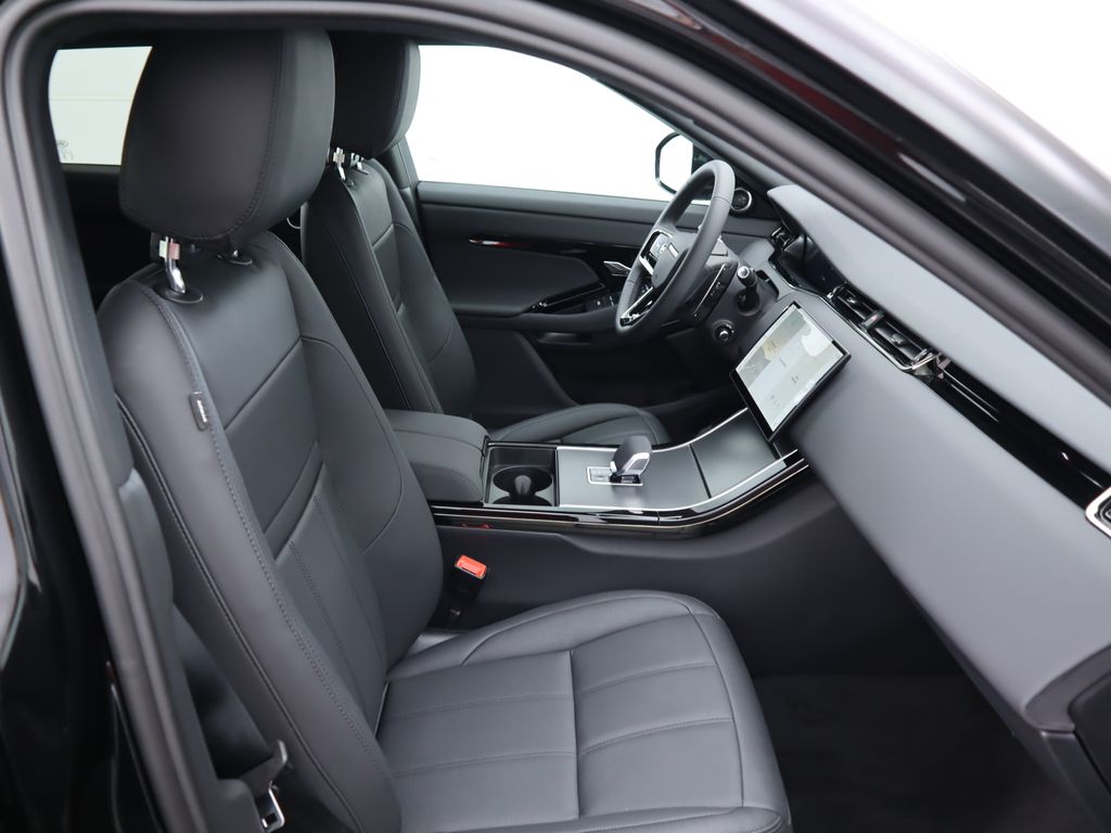 Thumbnail: 2024 Land Rover Range Rover Evoque - 21