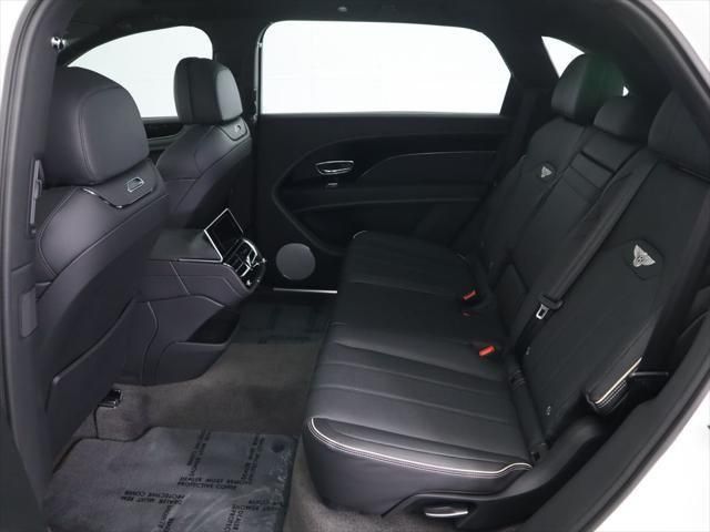 Thumbnail: 2025 Bentley Bentayga - 22