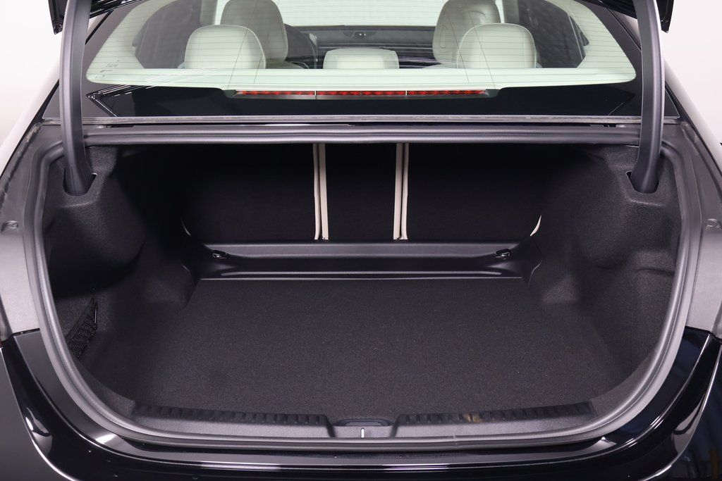 Thumbnail: 2026 Mercedes-Benz E-Class - 8