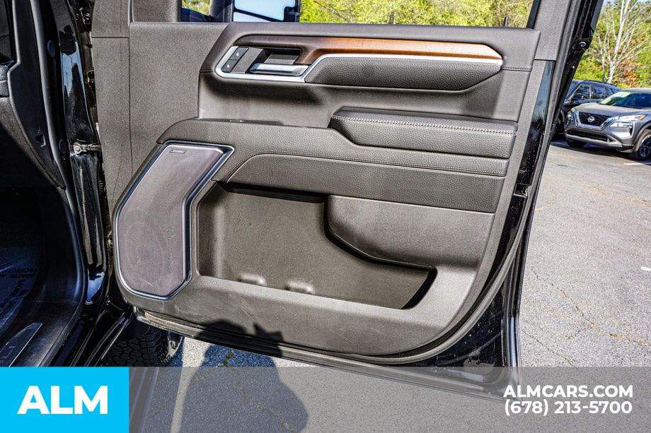 Used 2025 Black GMC Denali image 54