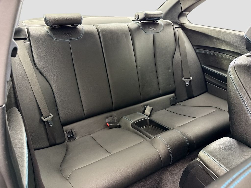 Thumbnail: 2017 BMW M2 - 23