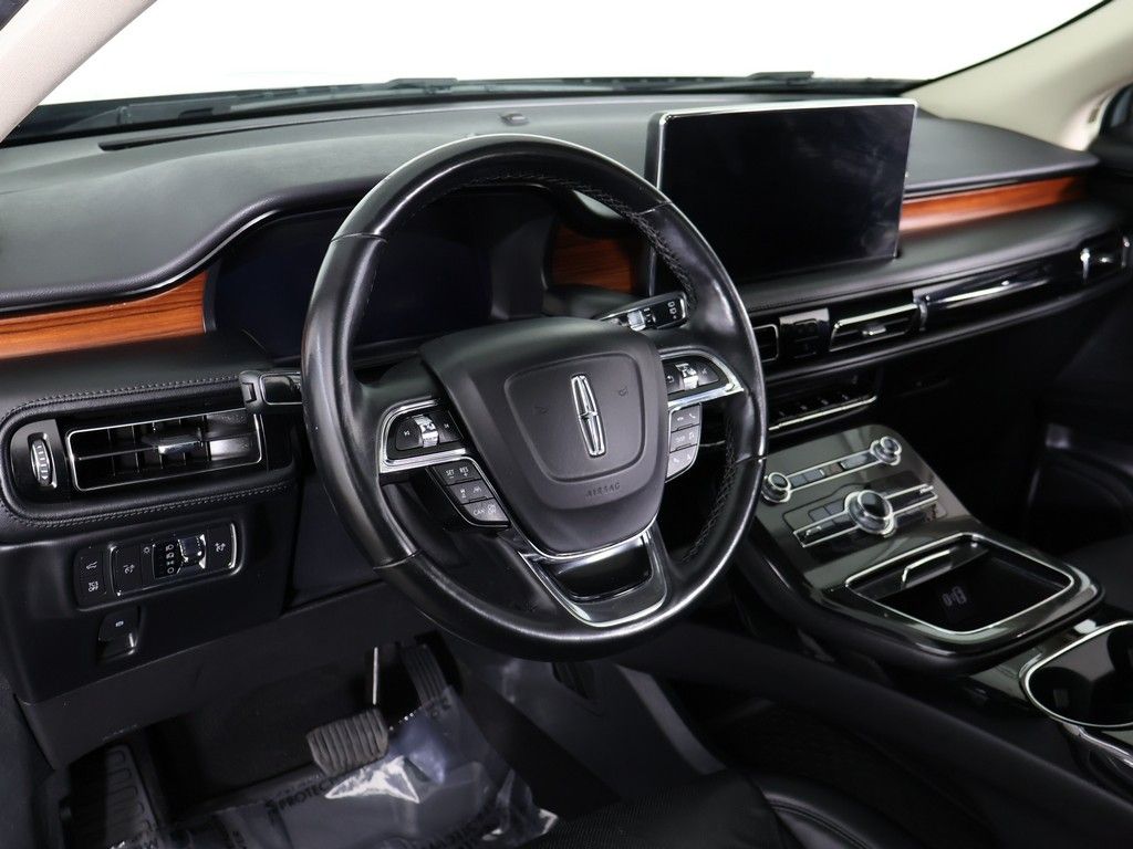 Used 2022 Black Lincoln Reserve image 31