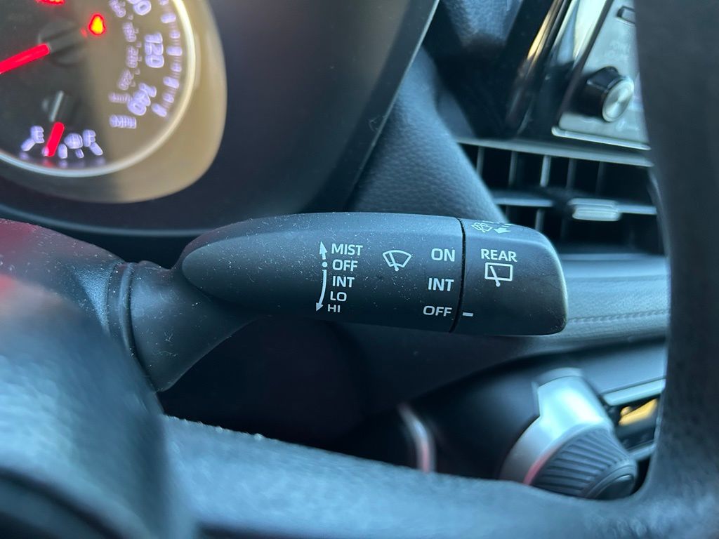 Thumbnail: 2021 Toyota RAV4 - 19