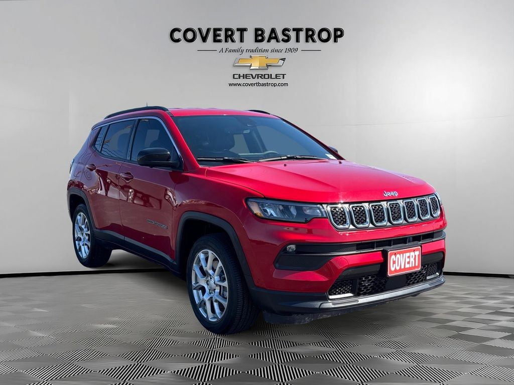 Used Car 2024 Jeep Compass  Latitude Lux For Sale Under $25,000 In Austin, Texas