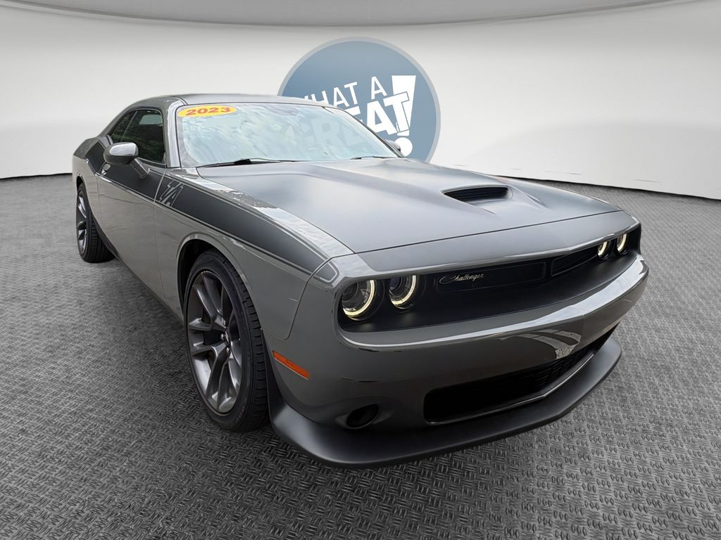 Destroyer Gray Clearcoat 2023 Dodge Challenger Coupe Rear-Wheel Drive 8-Speed Automatic