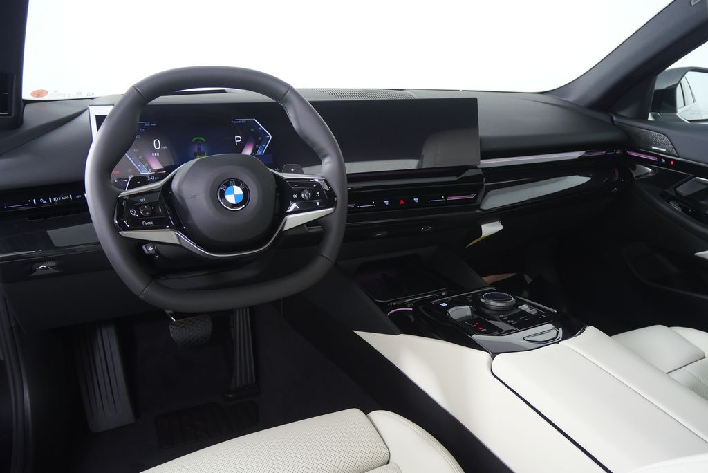 Thumbnail: 2026 BMW 5 Series - 18