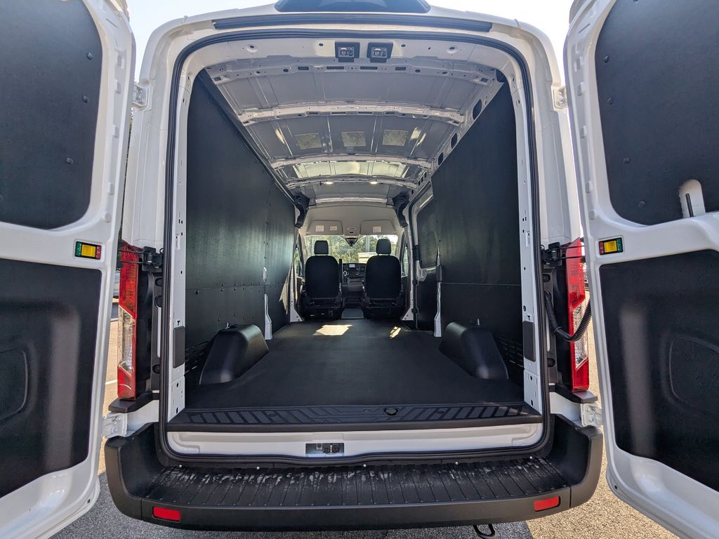 2025 Ford Transit-250 Cargo Van 