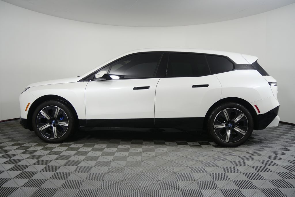 Thumbnail: 2023 BMW iX - 6