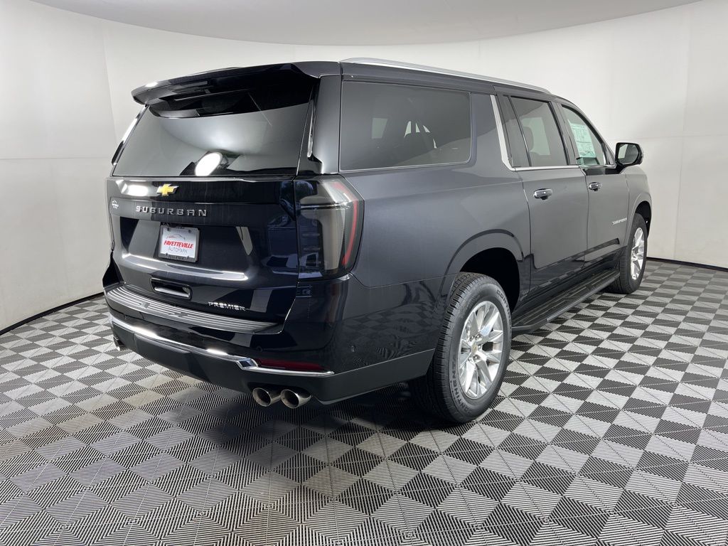 2025 Chevrolet Suburban Premier 17