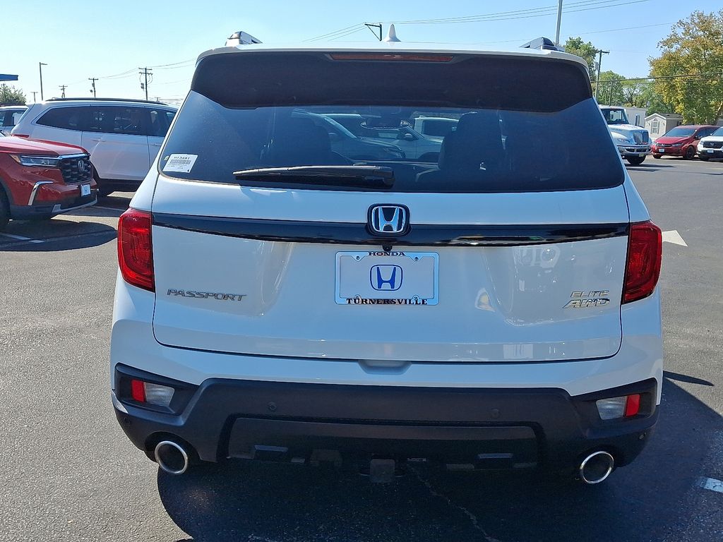 Thumbnail: 2022 Honda Passport - 5