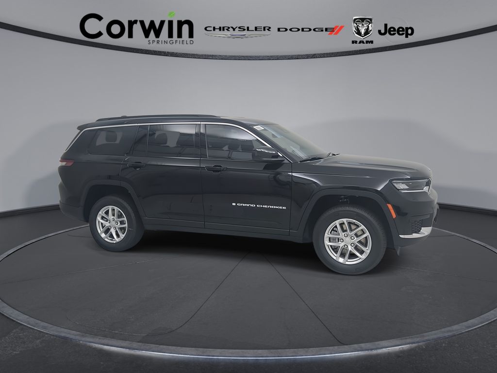 Diamond Black Crystal Pearlcoat 2026 Jeep Grand Cherokee L SUV / Crossover Four-Wheel Drive 8-Speed Automatic