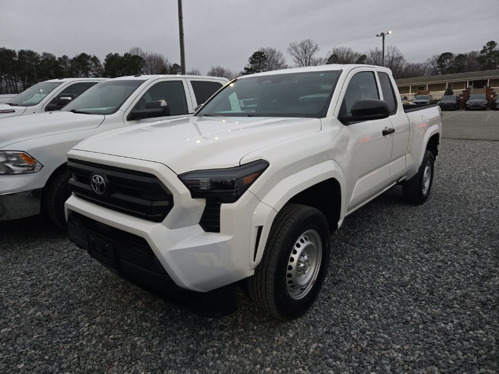 2024 Toyota Tacoma SR's photo